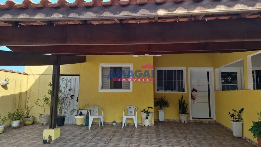 Foto 1 de Casa de Condomínio com 2 Quartos à venda, 121m² em Parque dos Principes, Jacareí