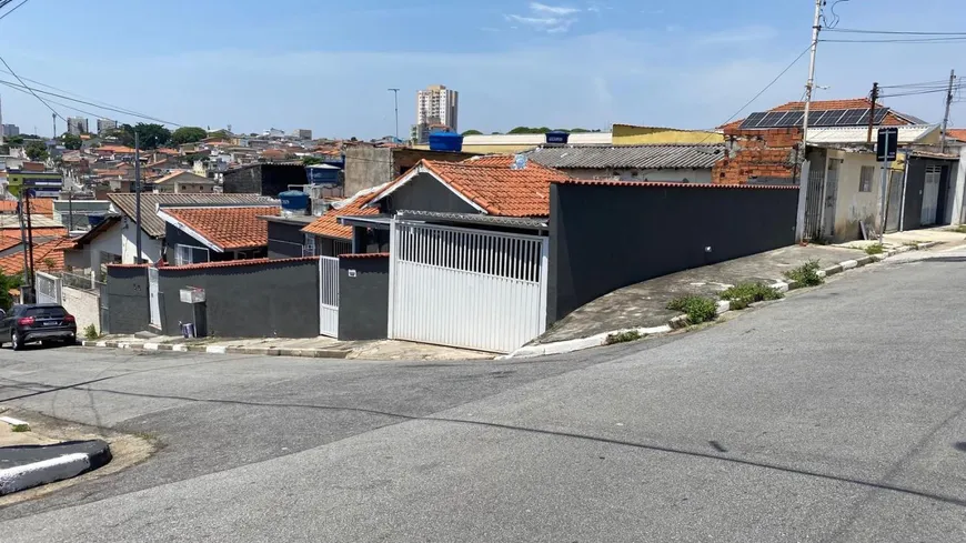 Foto 1 de Casa com 4 Quartos à venda, 200m² em Km 18, Osasco