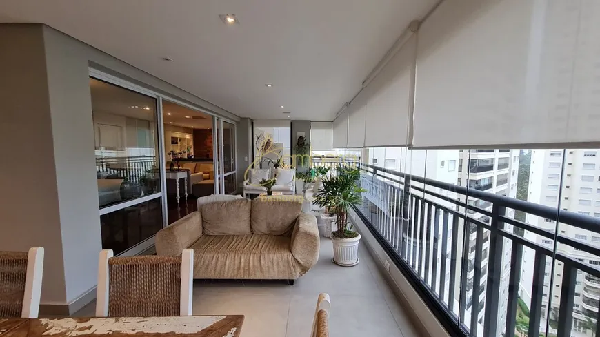 Foto 1 de Apartamento com 3 Quartos para alugar, 223m² em Jardim Marajoara, São Paulo