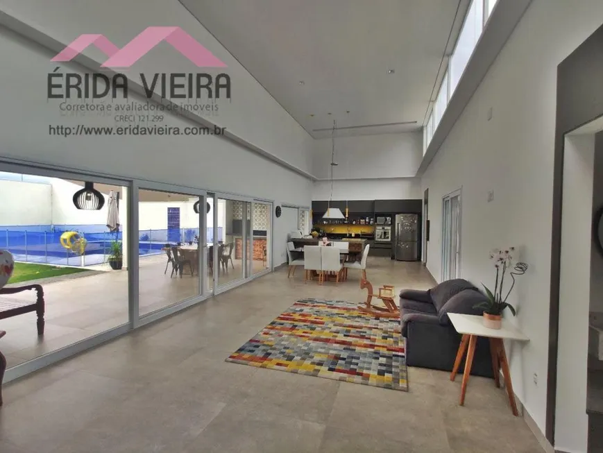 Foto 1 de Casa com 3 Quartos à venda, 1000m² em Condomínio Village Paineiras, Pindamonhangaba