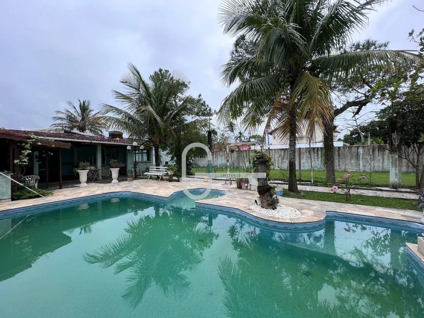 Foto 1 de Casa com 4 Quartos à venda, 140m² em Balneario Josedy , Peruíbe