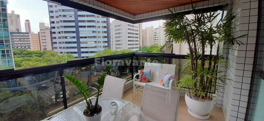 Foto 1 de Apartamento com 3 Quartos à venda, 155m² em Gonzaga, Santos