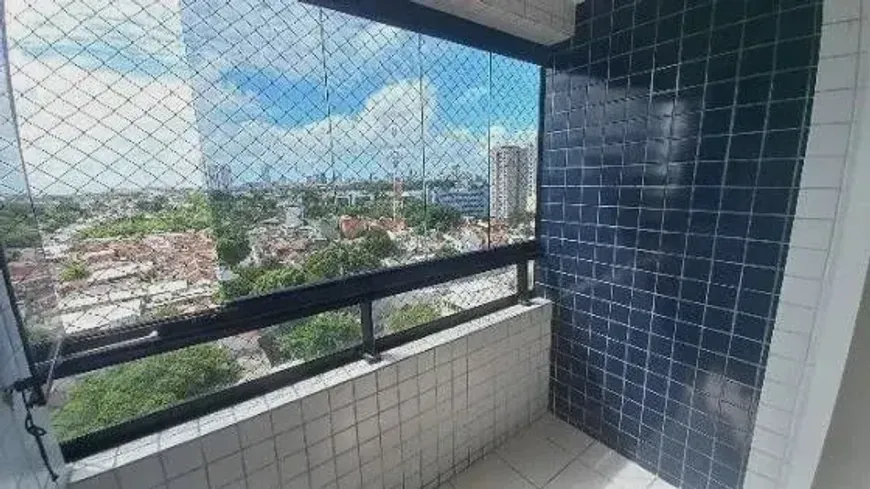 Foto 1 de Apartamento com 3 Quartos à venda, 63m² em Espinheiro, Recife