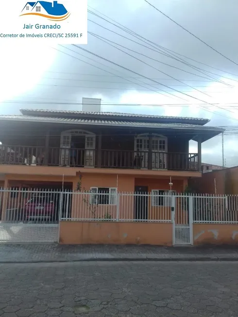 Foto 1 de Casa com 5 Quartos à venda, 380m² em Centro, Camboriú