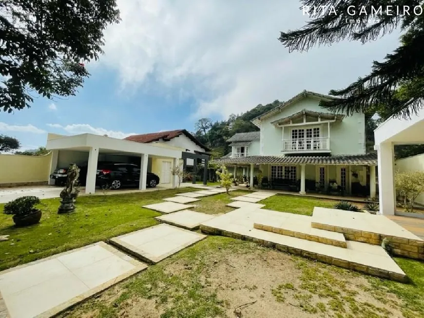 Foto 1 de Casa de Condomínio com 3 Quartos à venda, 424m² em Carlos Guinle, Teresópolis