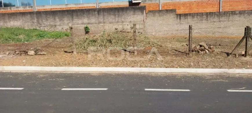 Foto 1 de Lote/Terreno à venda, 249m² em Vila Max, São Carlos