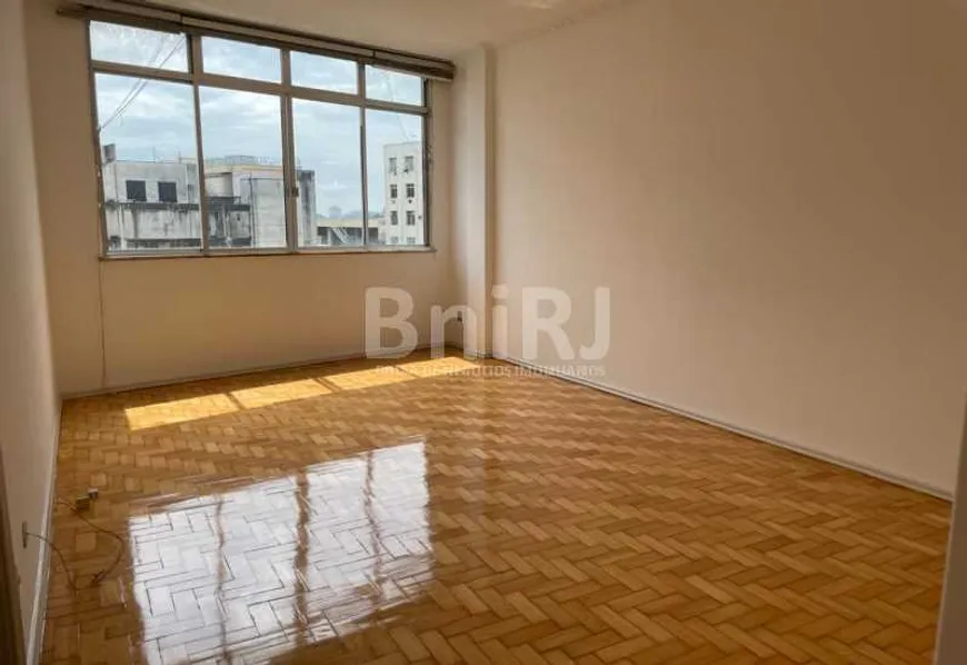 Foto 1 de Apartamento com 2 Quartos à venda, 85m² em Centro, Rio de Janeiro