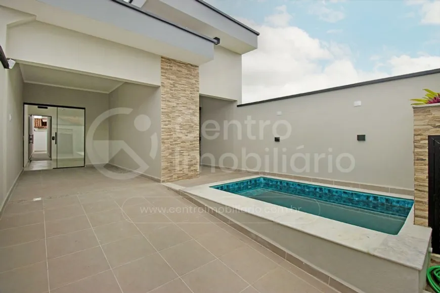 Foto 1 de Casa com 2 Quartos à venda, 73m² em Jardim Peruibe , Peruíbe