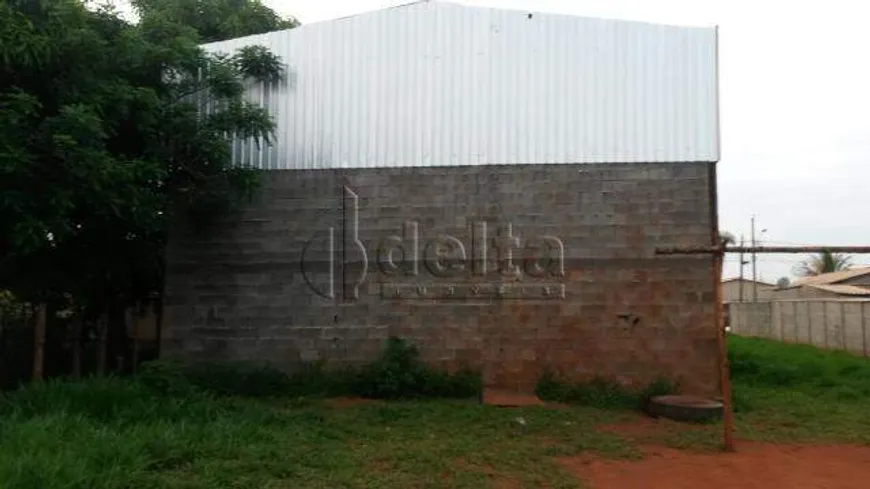 Foto 1 de Galpão/Depósito/Armazém à venda, 300m² em Vila Marielza, Uberlândia