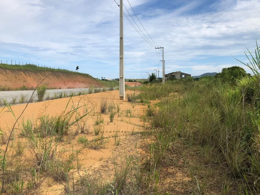 Foto 1 de Lote/Terreno à venda em Imboassica, Macaé