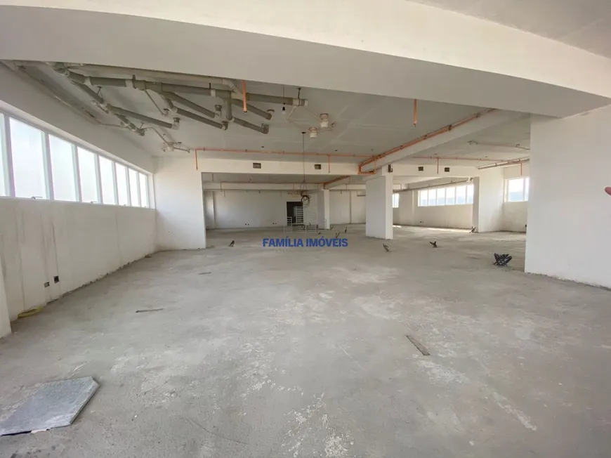 Foto 1 de Sala Comercial para alugar, 682m² em Vila Matias, Santos