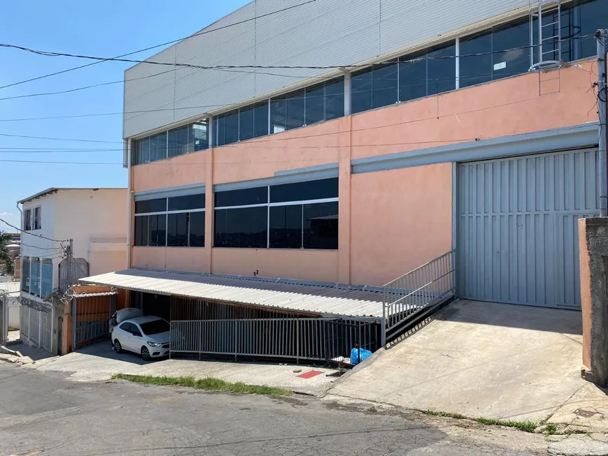 Foto 1 de Galpão/Depósito/Armazém para alugar, 750m² em São Benedito, Santa Luzia