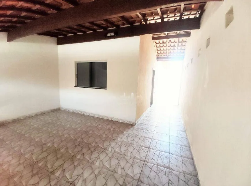 Foto 1 de Casa com 2 Quartos à venda, 64m² em Estiva, Taubaté