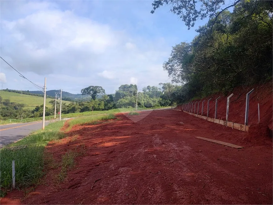 Foto 1 de Lote/Terreno à venda, 640m² em Cachoeira , Atibaia