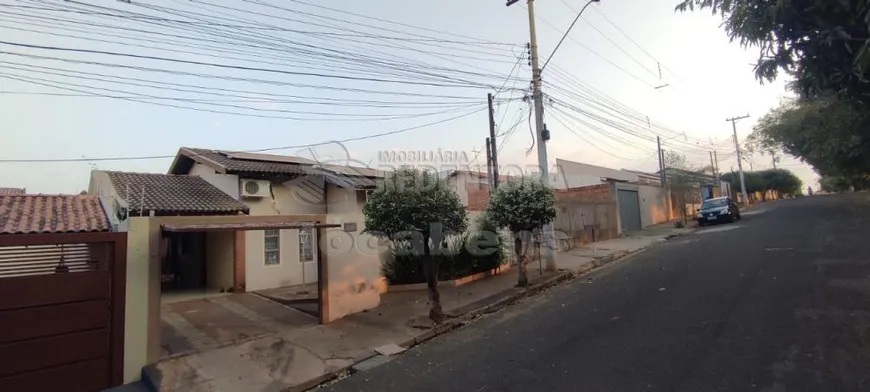 Foto 1 de Casa com 2 Quartos à venda, 200m² em Residencial Gabriela, São José do Rio Preto