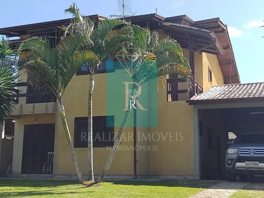 Foto 1 de Sobrado com 4 Quartos à venda, 450m² em Ratones, Florianópolis