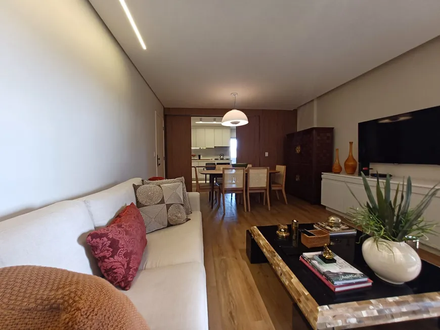 Foto 1 de Apartamento com 3 Quartos à venda, 122m² em Laranjal, Volta Redonda