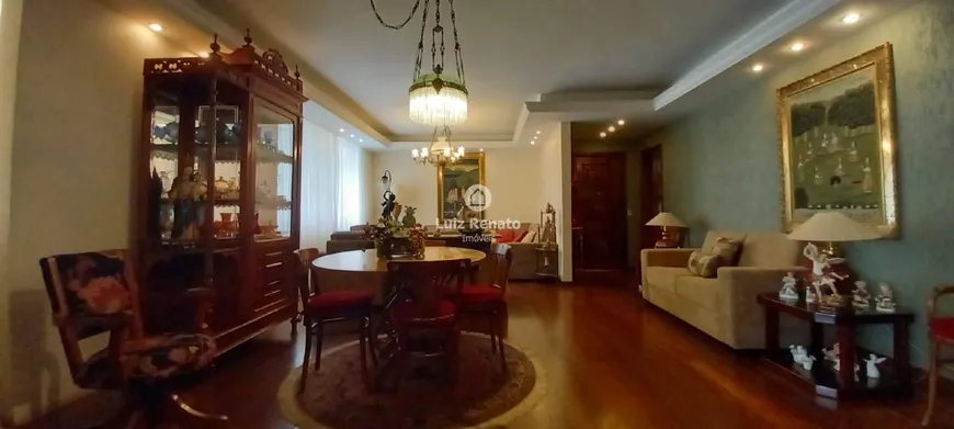 Foto 1 de Apartamento com 5 Quartos à venda, 230m² em Santo Antônio, Belo Horizonte