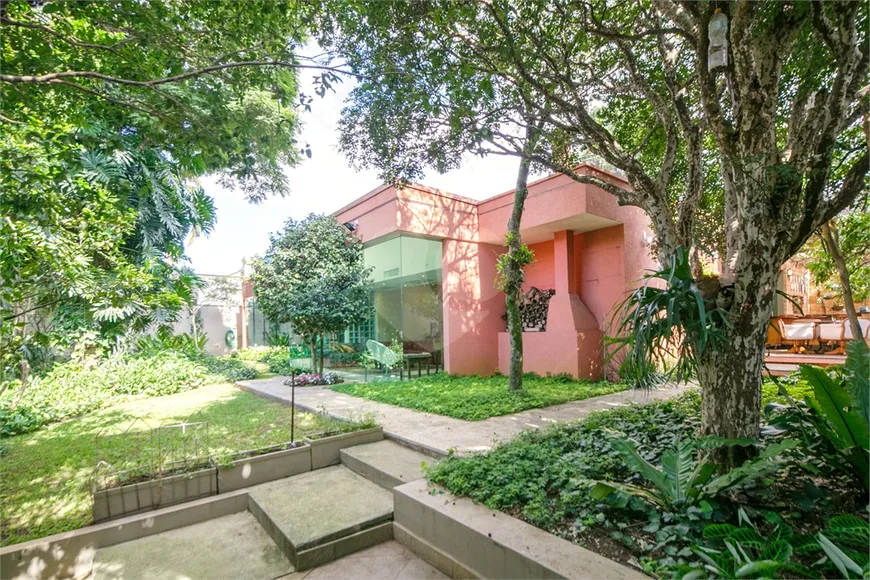 Foto 1 de Casa com 5 Quartos à venda, 550m² em Alto Da Boa Vista, São Paulo