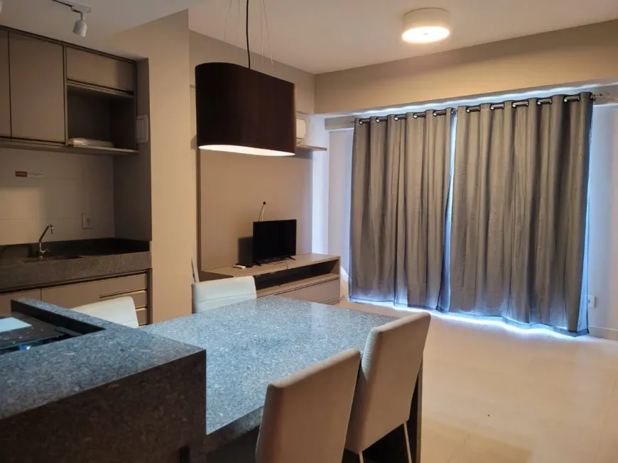 Foto 1 de Apartamento com 2 Quartos para alugar, 75m² em Fátima, Belém