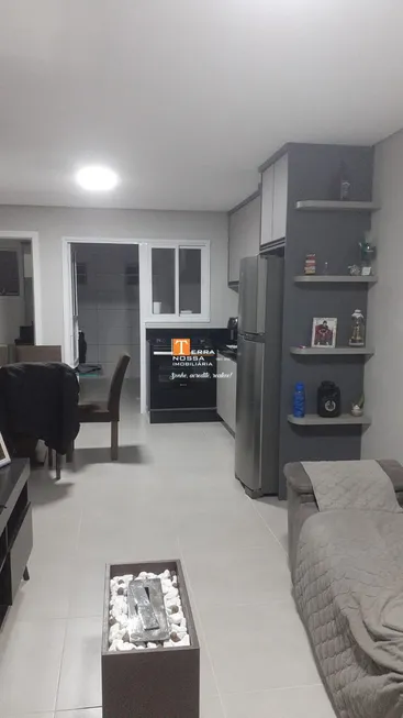 Foto 1 de Sobrado com 2 Quartos à venda, 82m² em Ana Rech, Caxias do Sul