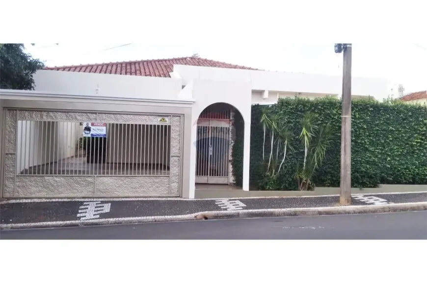 Foto 1 de Casa com 3 Quartos à venda, 425m² em Centro, Tupã