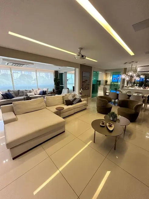 Foto 1 de Apartamento com 3 Quartos à venda, 226m² em Quilombo, Cuiabá