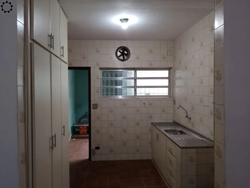 Foto 1 de Casa com 3 Quartos à venda, 200m² em Vila Guedes, São Paulo