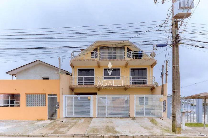 Foto 1 de Sobrado com 4 Quartos à venda, 150m² em Sitio Cercado, Curitiba