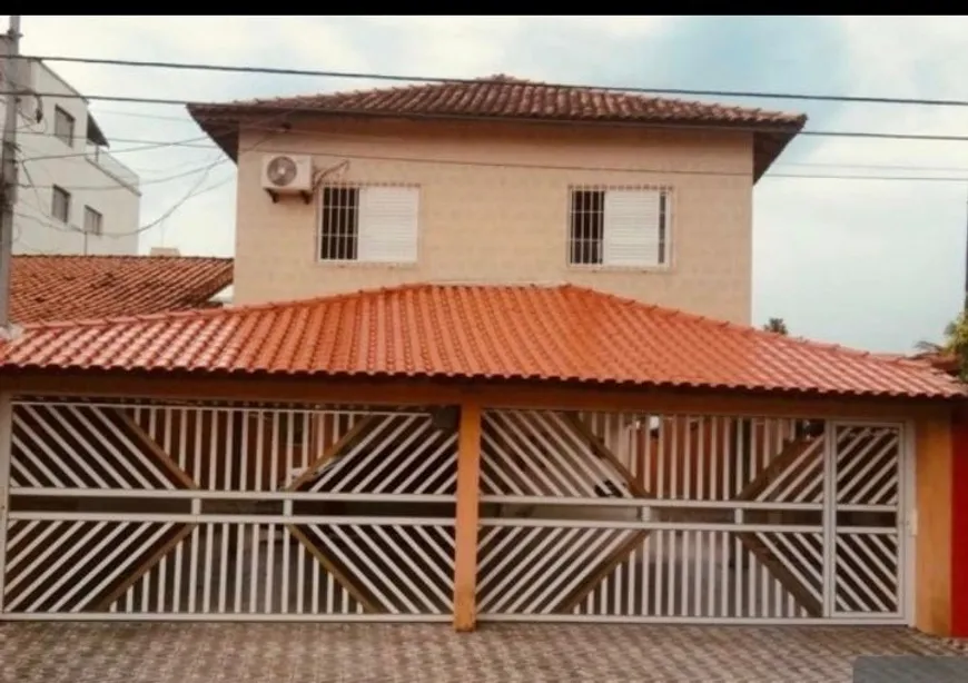 Foto 1 de Casa de Condomínio com 2 Quartos à venda, 64m² em Campo da Aviação, Praia Grande