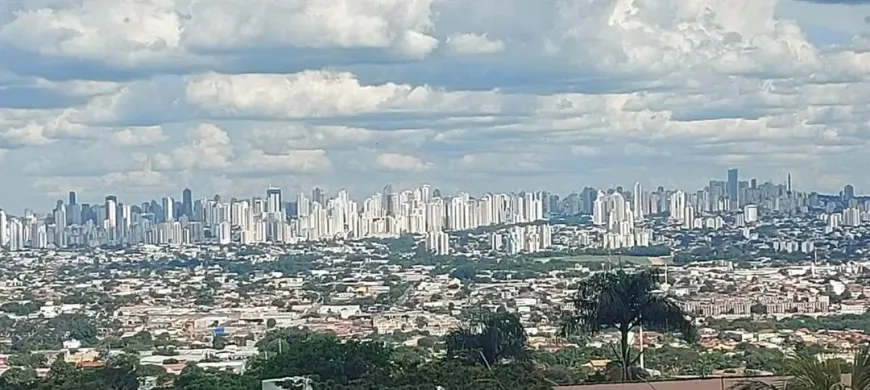Foto 1 de Lote/Terreno à venda, 2486m² em Jardim Petrópolis, Goiânia