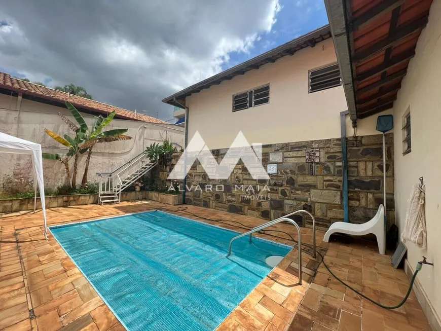 Foto 1 de Casa com 4 Quartos para alugar, 292m² em Belvedere, Belo Horizonte