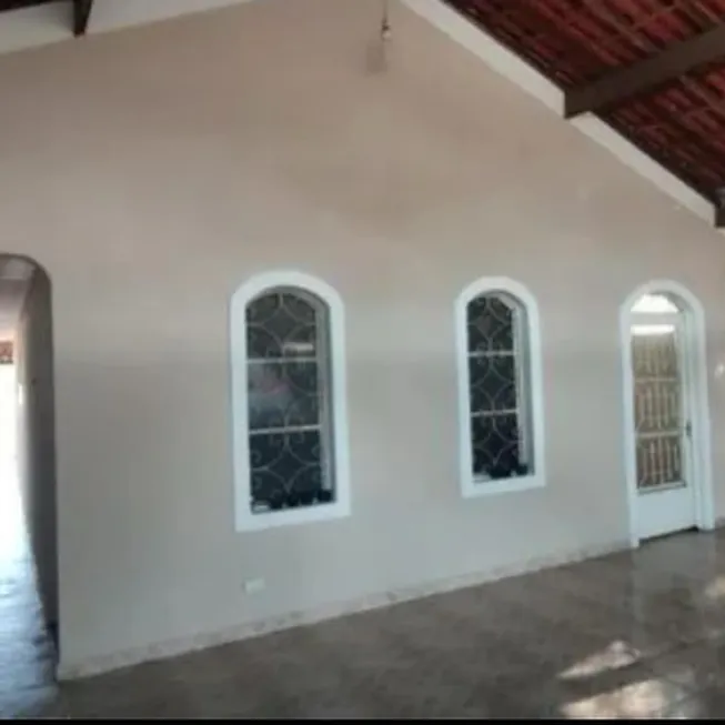 Foto 1 de Casa com 3 Quartos para alugar, 300m² em Jardim Satélite, São José dos Campos