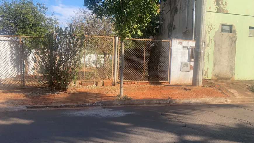 Foto 1 de Lote/Terreno à venda, 365m² em Sobrinho, Campo Grande