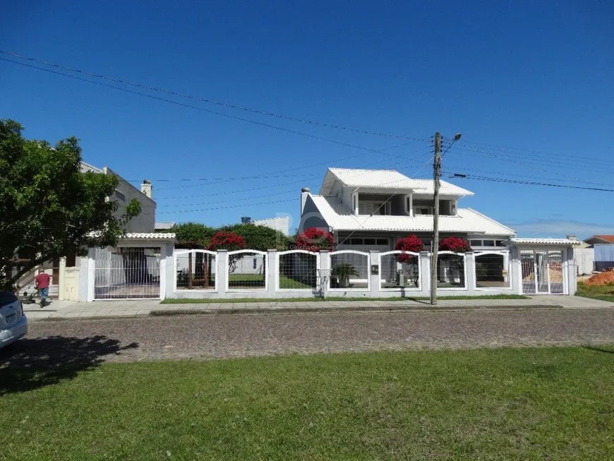 Foto 1 de Casa com 3 Quartos à venda, 290m² em Capao Novo, Capão da Canoa