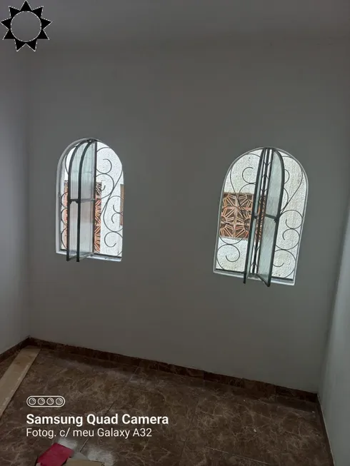 Foto 1 de Casa com 4 Quartos à venda, 147m² em Vila Silviânia, Carapicuíba