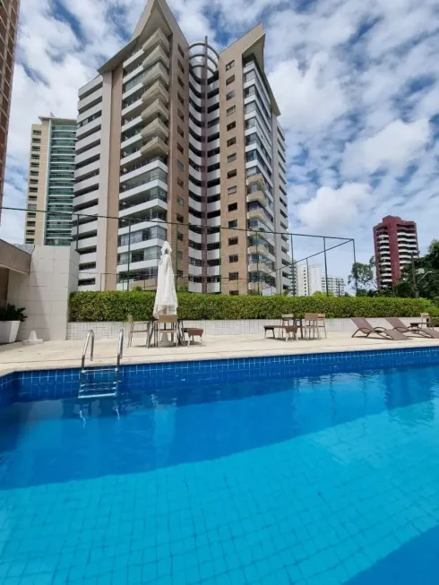 Foto 1 de Apartamento com 4 Quartos à venda, 316m² em Guararapes, Fortaleza