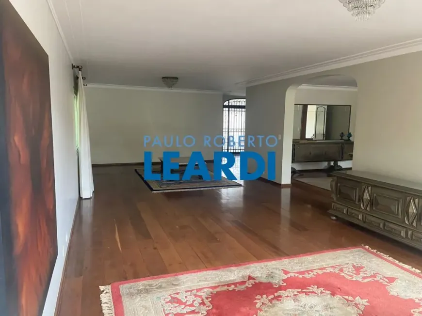 Foto 1 de Casa com 5 Quartos para venda ou aluguel, 600m² em Campo Belo, São Paulo