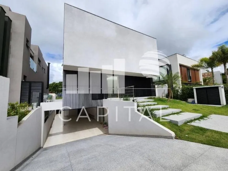 Foto 1 de Casa de Condomínio com 4 Quartos à venda, 420m² em Alphaville, Barueri