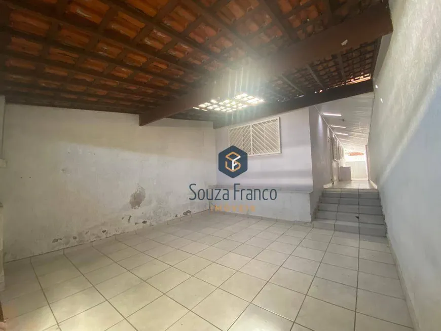 Foto 1 de Casa com 2 Quartos à venda, 49m² em Cezar de Souza, Mogi das Cruzes