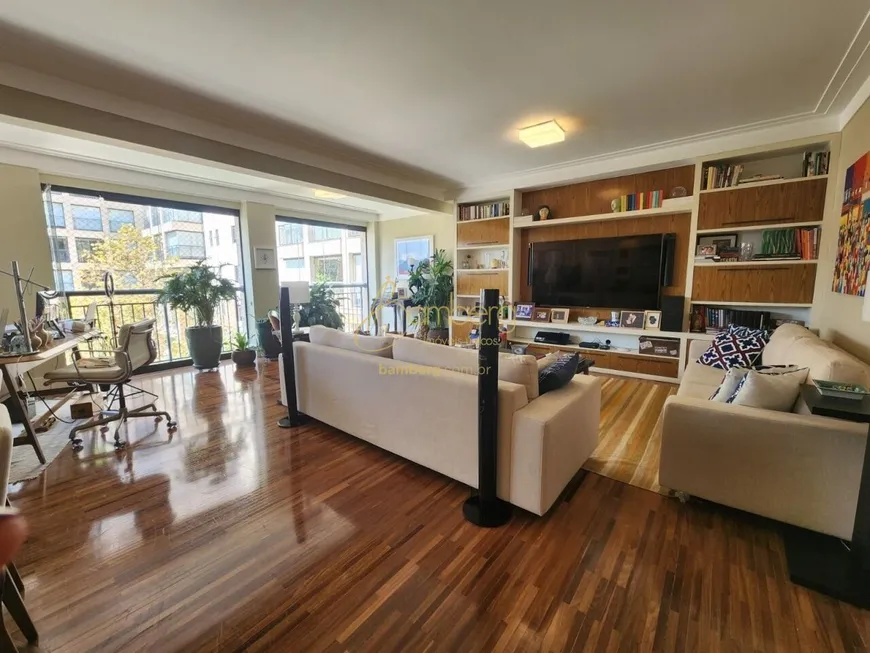 Foto 1 de Apartamento com 3 Quartos à venda, 178m² em Cidade Jardim, São Paulo