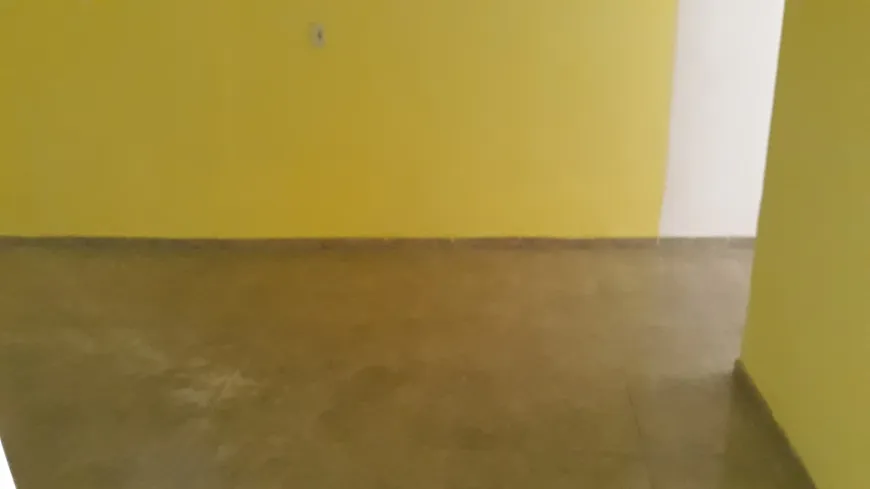 Foto 1 de Casa com 1 Quarto para alugar, 40m² em Inhoaíba, Rio de Janeiro