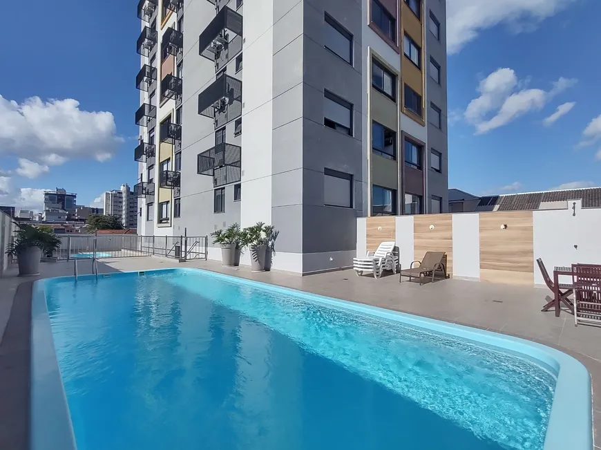 Foto 1 de Apartamento com 2 Quartos para alugar, 62m² em Santana, Porto Alegre