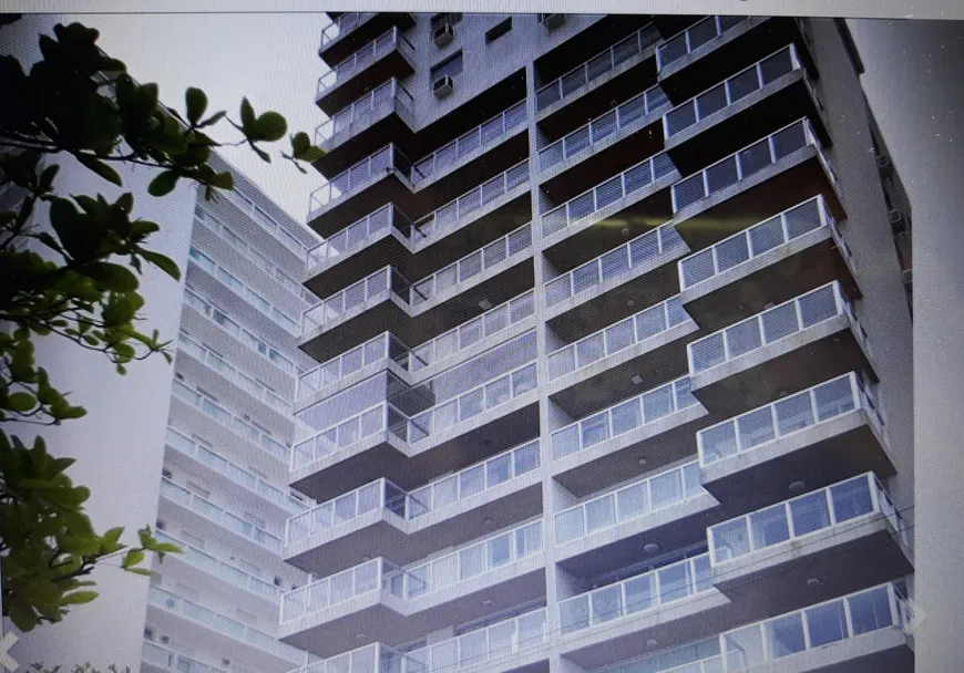 Foto 1 de Apartamento com 4 Quartos à venda, 229m² em Pitangueiras, Guarujá