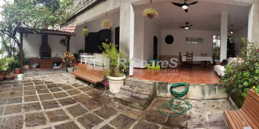 Foto 1 de Casa com 3 Quartos à venda, 280m² em Freguesia- Jacarepaguá, Rio de Janeiro