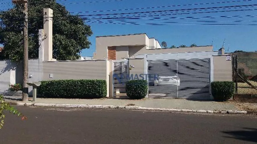 Foto 1 de Casa com 3 Quartos à venda, 220m² em Jardim São Domingos, Marília