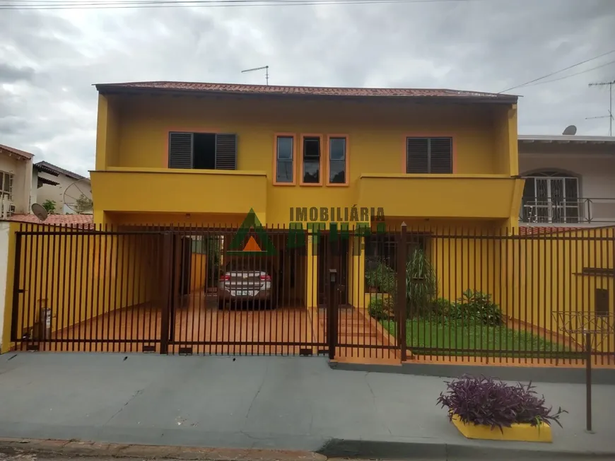 Foto 1 de Casa com 4 Quartos à venda, 335m² em Brasilia, Londrina