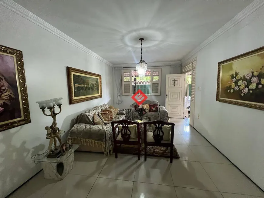 Foto 1 de Casa com 4 Quartos à venda, 262m² em Dionísio Torres, Fortaleza