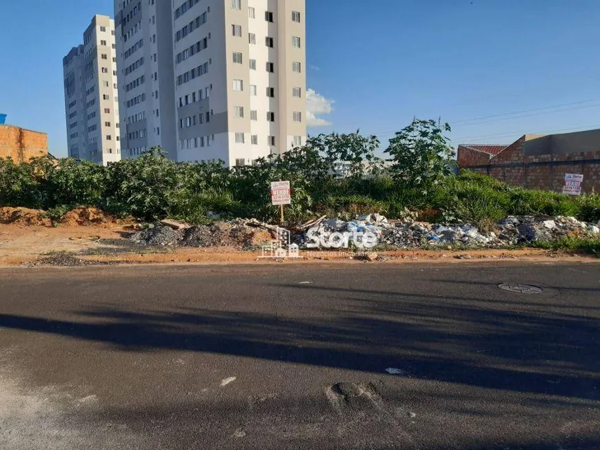 Foto 1 de Lote/Terreno à venda, 250m² em Loteamento São Bento, Uberlândia