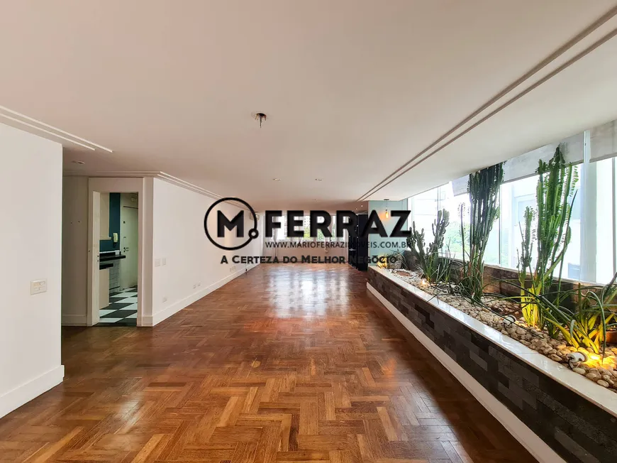 Foto 1 de Apartamento com 2 Quartos à venda, 189m² em Cerqueira César, São Paulo